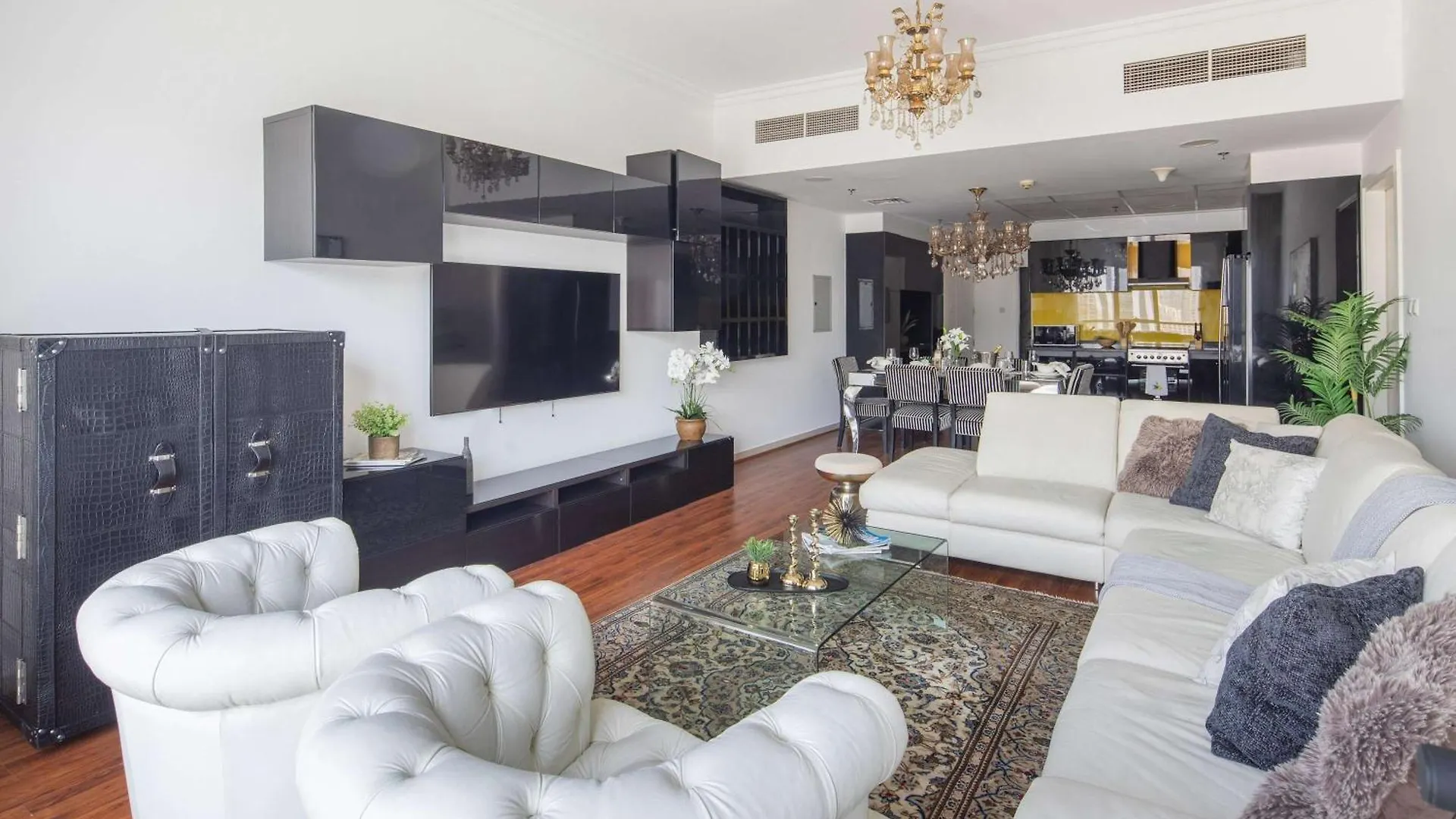 Frank Porter - Rbc Tower Dubai Apartment